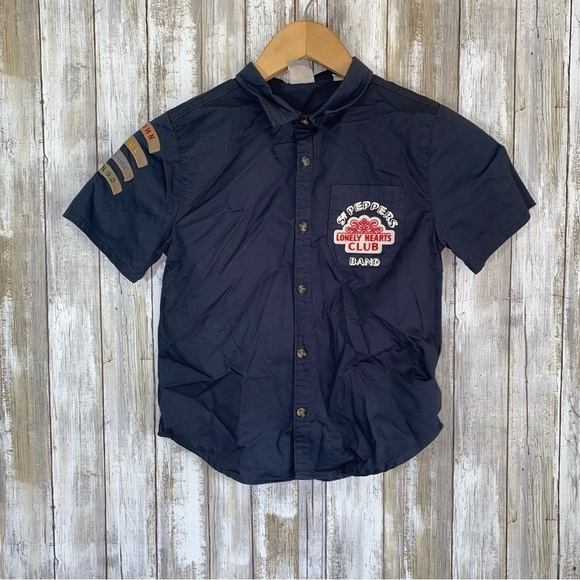 JunkFood Sgt. Pepper’s Lonely Hearts Club Band Button Down - Picture 1 of 5